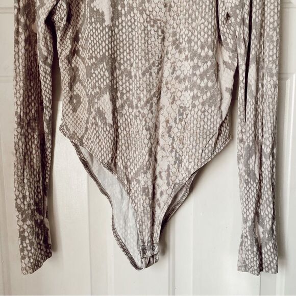 Forever 21 Plus Size Snake Print Bodysuit Savage - Picture 5 of 13